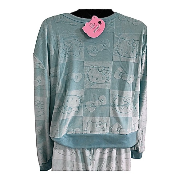 Hello Kitty blue velour hello kitty monogram printed top & pant set size large - Picture 12 of 16